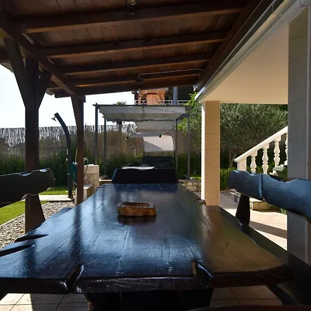 Solymar בית נופש *