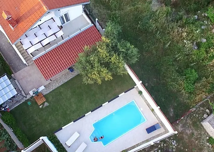 Feriehus Solymar Posedarje